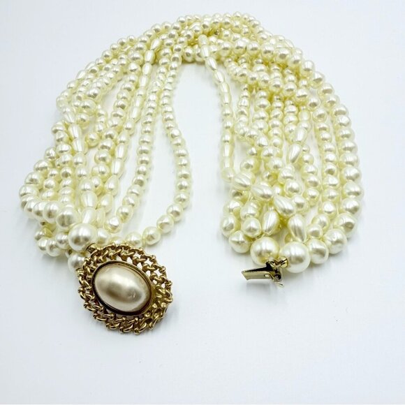 Vintage CAROLEE signed Gold Tone Faux Pearl Designer Runway Necklace - Picture 9 of 11